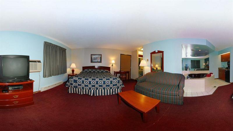 Super 8 By Wyndham Hudson Hotel Exterior photo
